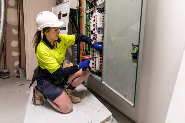 Best Ceiling Fan Installation Electrician  in Newport, WA
